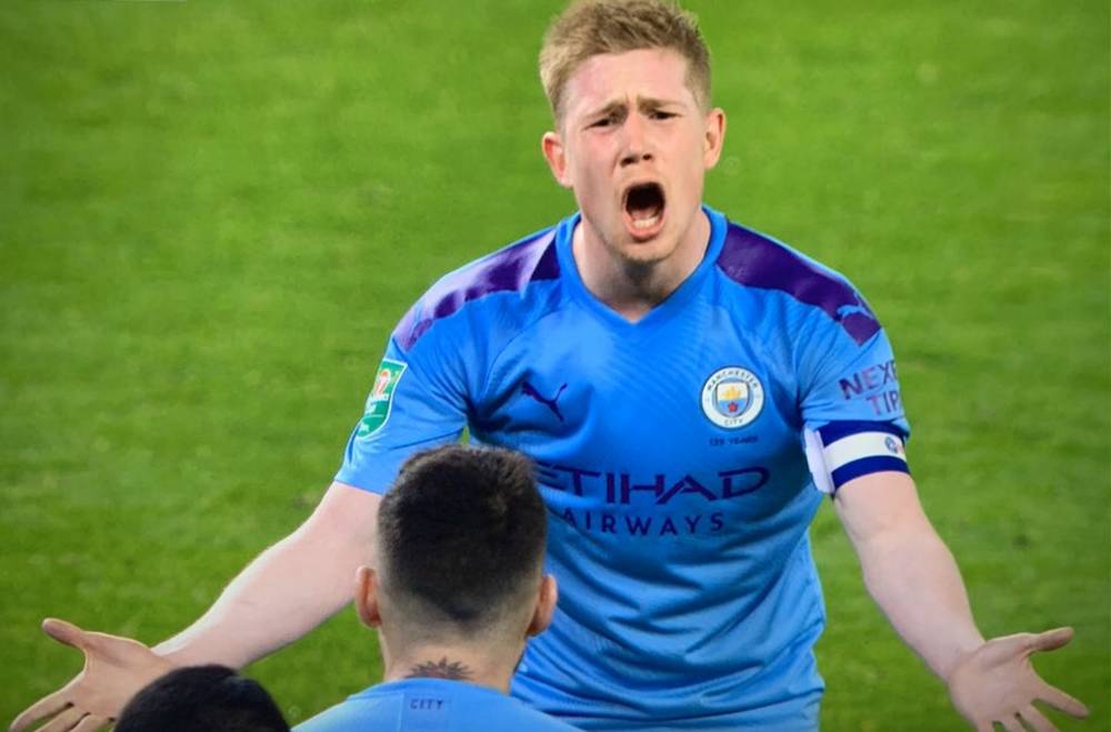 曹法尔：我为西汉姆踢球5年，却只换来了30秒的不续约通知