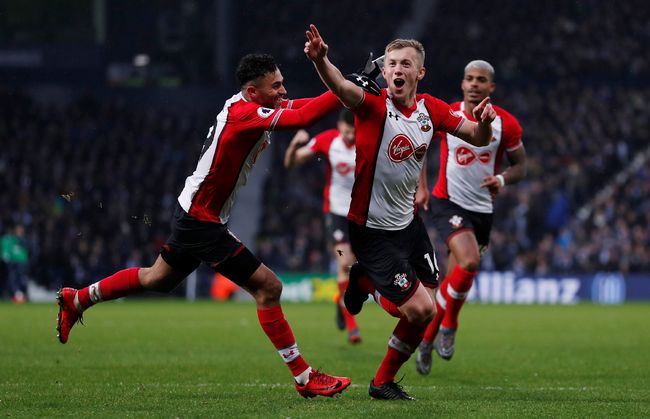 中超：上海海港主场4-1大胜深圳